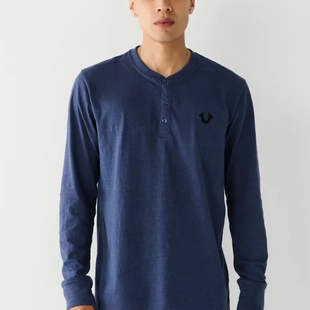 True‎ Religion Horseshoe Logo Henley
